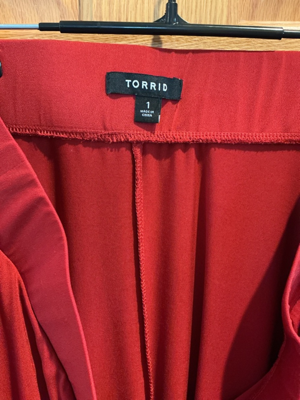 Torrid Figure Flattering Red Faux Wrap Skirt With Tulip Hem & Side Tie Size 1X - Picture 5 of 7